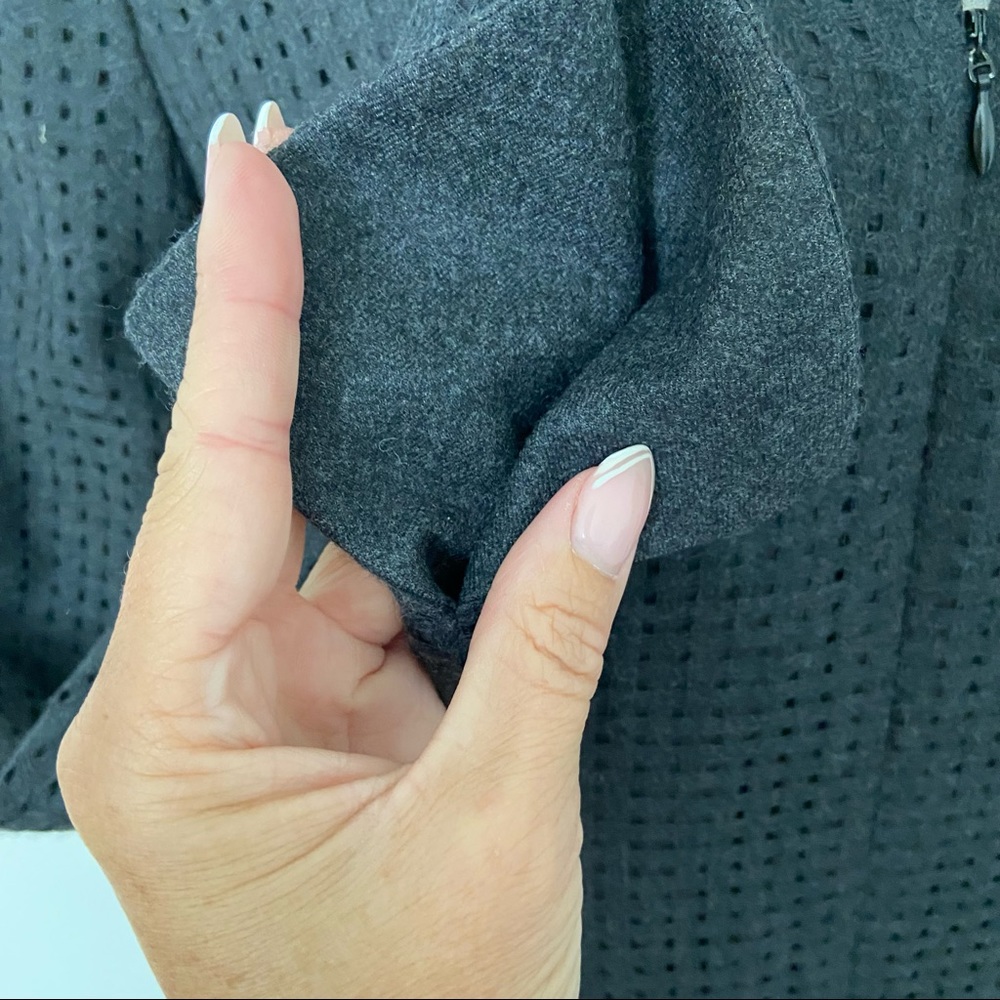 AKRIS Perforated Wool Structured Zip Wool Jacket - Picture 4 of 8